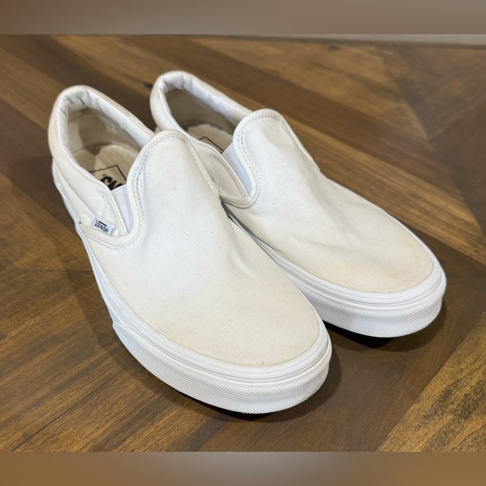 Vans Shoes Womens 9.5/Mens 8 Classic True White Canvas Slip On Sneakers